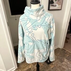 The North Face Light Blue and White Fleece Pullover